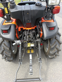 Kleintraktor TAFE 6020M mit Schaltgetriebe